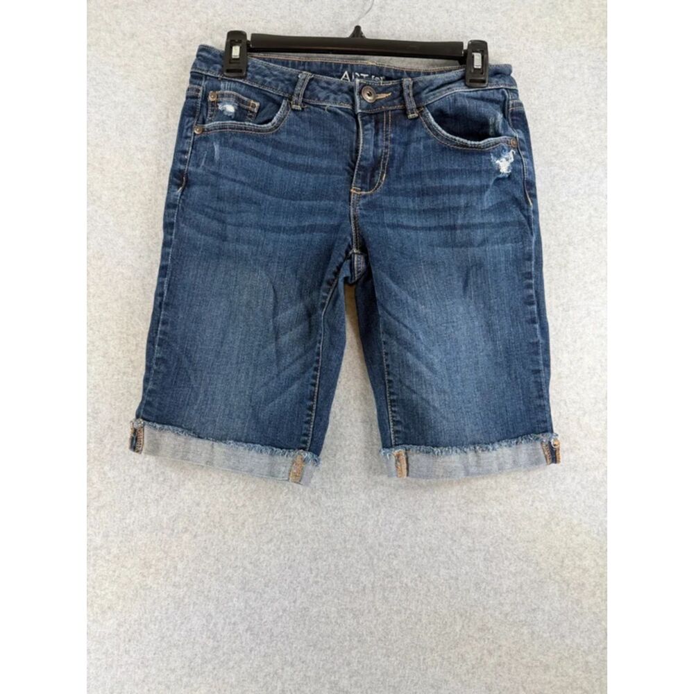 Apt. 9 Modern Fit Women's Size 2 Denim Bermuda Shorts Distressed Cuffed 3584